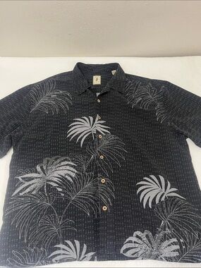Jamaica Jaxx Black Button-Down Shirt with Gray Palm Print
